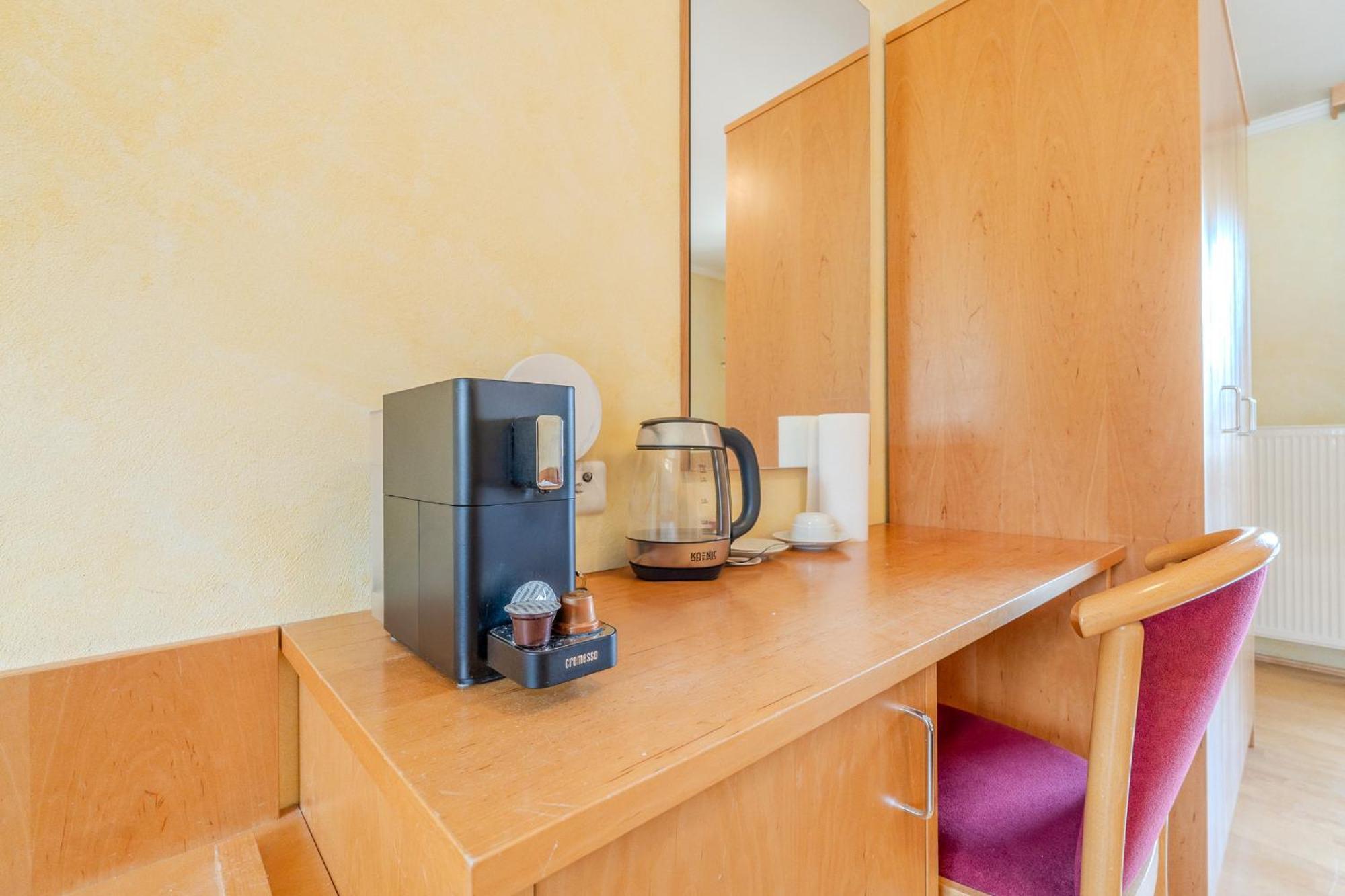 Whats-App Self-Check-In - Villa Maria Theresia Bad Goisern Rum bild